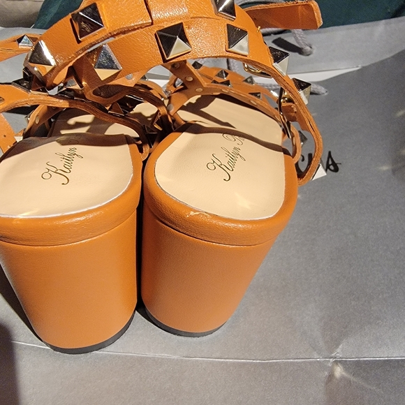 Kaytlin pan Studded cage sandals with chunky heels - Picture 2 of 4